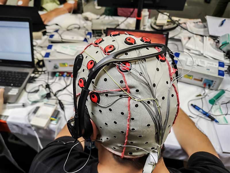 Kiedy należy przeprowadzić badanie EEG u pacjenta?